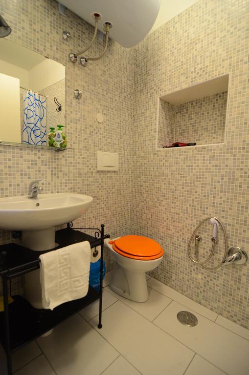 Shine Apartment Наполи Стая снимка