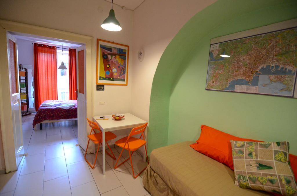 Shine Apartment Наполи Екстериор снимка