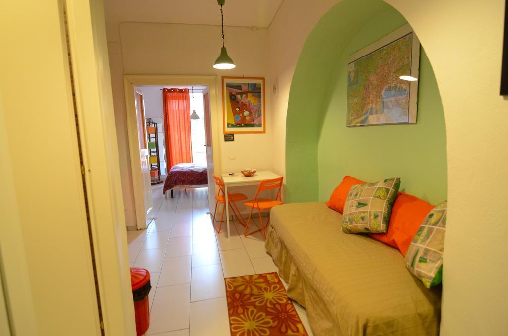 Shine Apartment Наполи Екстериор снимка