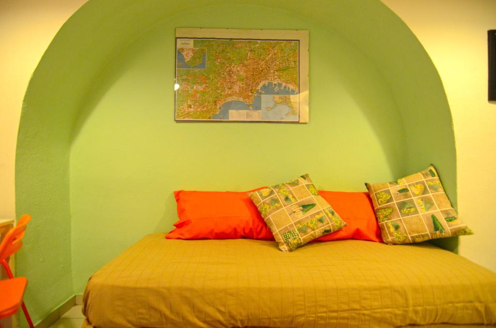 Shine Apartment Наполи Екстериор снимка