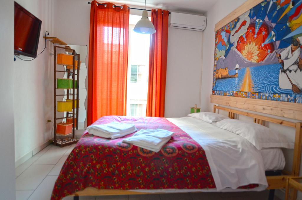 Shine Apartment Наполи Екстериор снимка