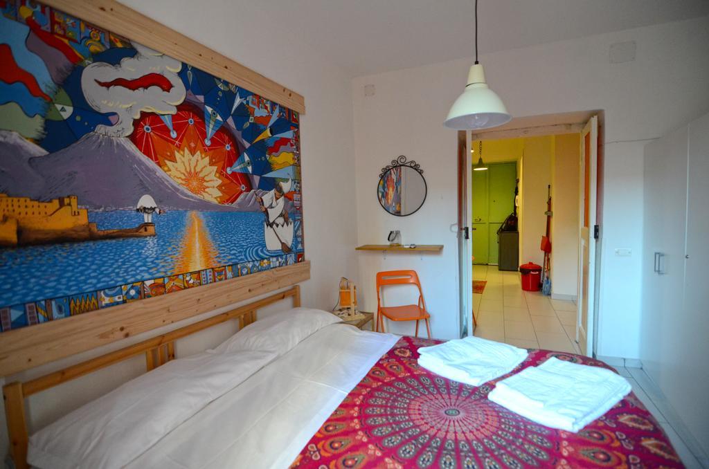 Shine Apartment Наполи Екстериор снимка